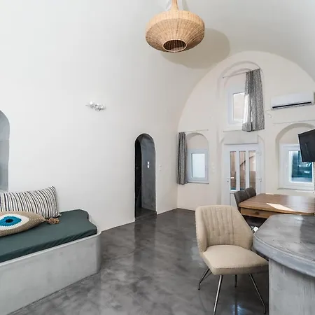 Thetis Cave Tatil Evi Oia
